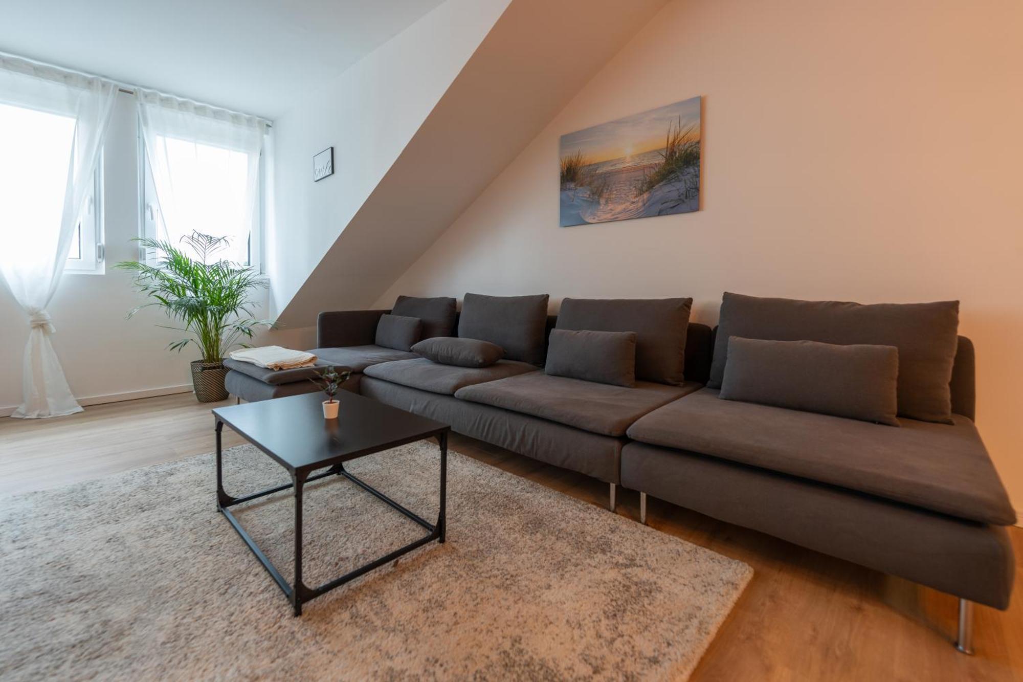 Apartment Im Dachgeschoss Plankstadt Eksteriør bilde